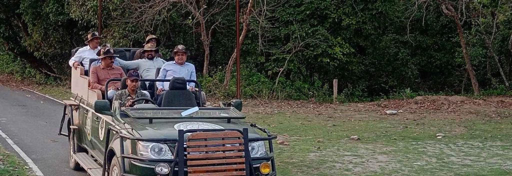 Gypsy jungle safari in kishanpur wildlife sanctuary